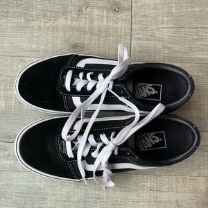 Women’s Vans size 7.5